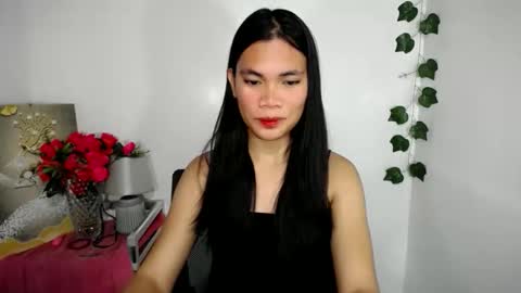 hot_pauline online show from March 24, 2026, 5:51 pm