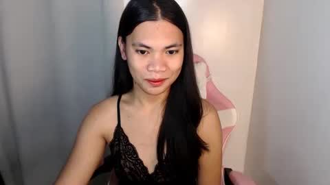 hot_pauline online show from April 3, 2026, 11:25 pm