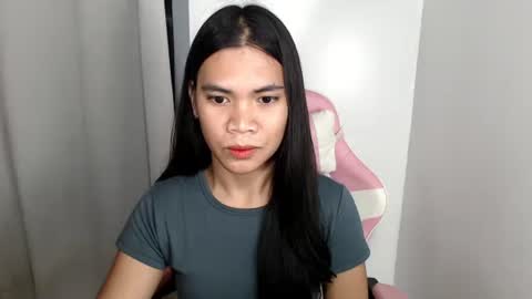 hot_pauline online show from April 5, 2026, 12:30 am