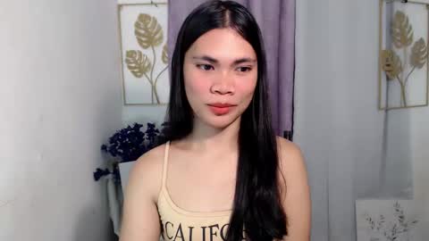 hot_pauline online show from April 23, 2026, 4:20 pm
