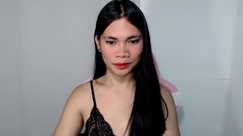 hot_pauline online show from April 28, 2026, 12:31 am