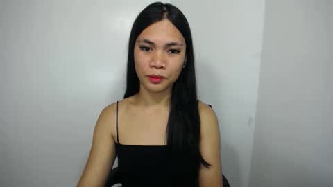 hot_pauline online show from May 2, 2026, 2:11 pm