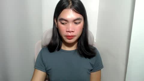 hot_pauline online show from July 27, 2026, 7:43 pm