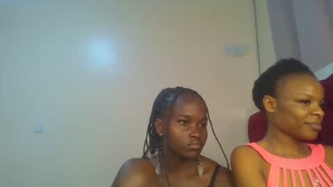 Snapshot of hot_petite12 chatting on August 6, 2026, 9:00 am Petite online show from August 6, 2026, 9:00 am