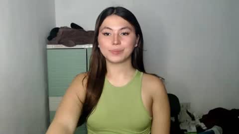 Nikki  online show from May 9, 2026, 3:39 pm