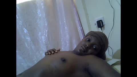 RAYLAH online show from February 14, 2026, 11:18 am