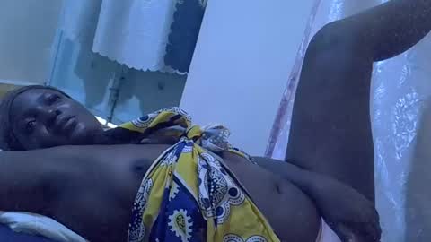 Snapshot of hot_raylah chatting on April 20, 2026, 9:12 am RAYLAH online show from April 20, 2026, 9:12 am