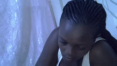 Snapshot of hot_raylah chatting on May 5, 2026, 4:09 am RAYLAH online show from May 5, 2026, 4:09 am