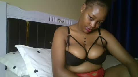 Amanda online show from June 12, 2026, 12:53 am