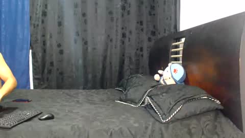 Snapshot of hot_sharks__ chatting on June 28, 2026, 9:59 am Hot Sharks online show from June 28, 2026, 9:59 am