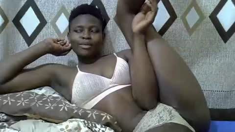 sienna online show from November 16, 2025, 6:52 am