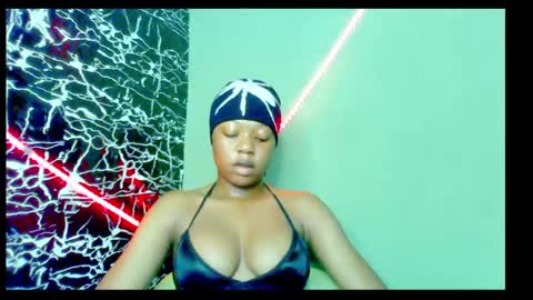 Snapshot of hot_stellaa chatting on January 7, 2025, 8:24 am Stella online show from January 7, 2025, 8:24 am