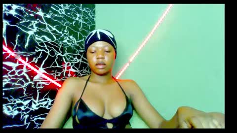 Snapshot of hot_stellaa chatting on January 7, 2025, 5:20 pm Stella online show from January 7, 2025, 5:20 pm