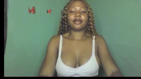 Snapshot of hot_stellaa chatting on October 11, 2025, 7:18 am Stella online show from October 11, 2025, 7:18 am