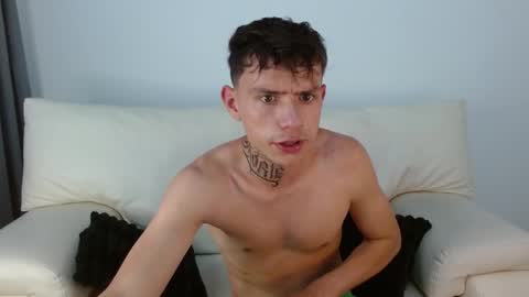 Snapshot of hot_teo_ chatting on January 7, 2026, 5:15 pm Mateo online show from January 7, 2026, 5:15 pm