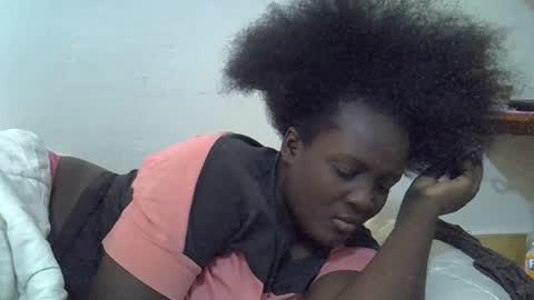 Snapshot of hot_zelinda chatting on June 18, 2026, 9:14 am hot_zelinda online show from June 18, 2026, 9:14 am