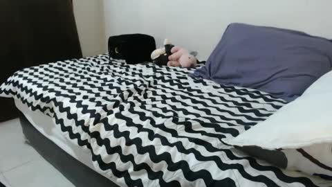 Hot and PowerHOPE U MISS ME online show from December 3, 2024, 1:08 am