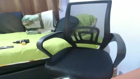 Hot and PowerHOPE U MISS ME online show from February 4, 2025, 1:45 am