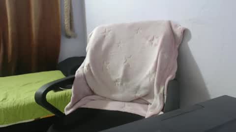 Hot and PowerHOPE U MISS ME online show from February 19, 2025, 2:12 am