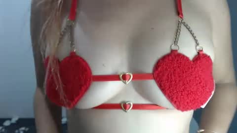 hotasian_pinky online show from March 9, 2025, 11:58 am