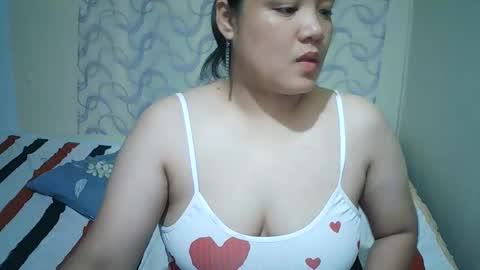 Snapshot of hotbabymomma chatting on February 24, 2025, 9:53 am Lynn online show from February 24, 2025, 9:53 am