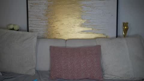 Bella online show from December 8, 2024, 5:55 pm