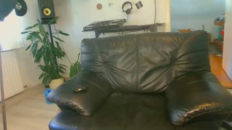 Snapshot of hotboy32891282 chatting on May 27, 2026, 2:03 pm hotboy32891282 online show from May 27, 2026, 2:03 pm