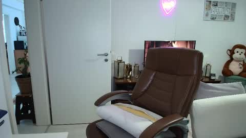 Hotboyshorny online show from February 10, 2026, 8:29 am