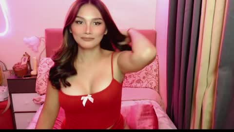 Snapshot of hotbunny_12 chatting on April 15, 2026, 10:22 am Kylie online show from April 15, 2026, 10:22 am