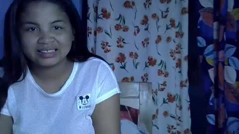 Snapshot of hotcelici chatting on October 1, 2025, 9:37 am hotcelici online show from October 1, 2025, 9:37 am