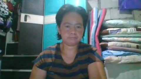 hotchicks4uxx online show from January 15, 2026, 10:42 am