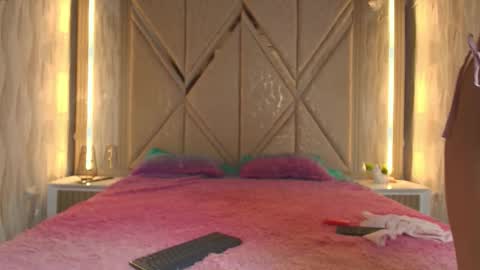 Snapshot of hotcouple_222 chatting on February 26, 2026, 7:40 am hotcouple_222 online show from February 26, 2026, 7:40 am