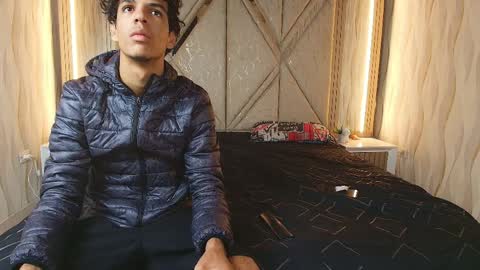 Snapshot of hotcouple_222 chatting on April 4, 2026, 7:17 am hotcouple_222 online show from April 4, 2026, 7:17 am