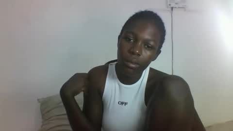 Snapshot of hotcutetracie chatting on September 13, 2025, 7:13 pm VICTORIA online show from September 13, 2025, 7:13 pm