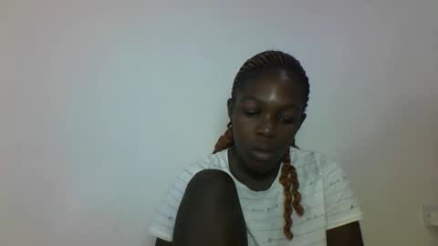 Snapshot of hotcutetracie chatting on October 7, 2025, 2:31 am VICTORIA online show from October 7, 2025, 2:31 am