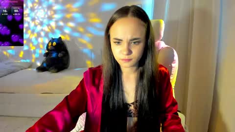 SWEET DEVILS PUSSY  online show from May 31, 2026, 2:42 am