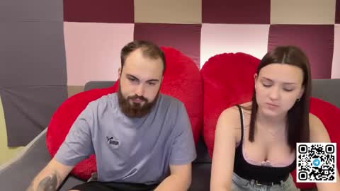 Snapshot of hotduoplay chatting on May 14, 2026, 8:37 pm Max and Alina online show from May 14, 2026, 8:37 pm