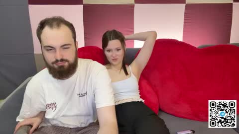 Snapshot of hotduoplay chatting on May 27, 2026, 8:50 pm Max and Alina online show from May 27, 2026, 8:50 pm