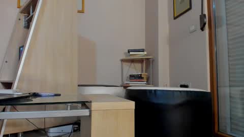 Snapshot of hotel77777 chatting on January 7, 2025, 9:46 pm Erika online show from January 7, 2025, 9:46 pm