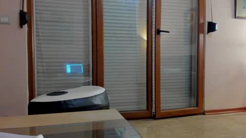 Snapshot of hotel77777 chatting on September 30, 2025, 7:08 pm Erika online show from September 30, 2025, 7:08 pm