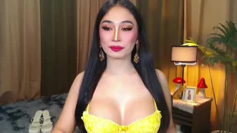 EVA online show from September 22, 2025, 4:25 am