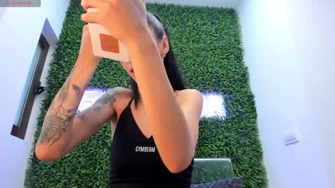 hotfallingdevil online show from September 11, 2025, 11:32 am