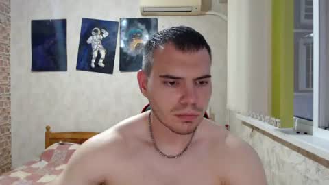 Snapshot of hotfitbboy_2001 chatting on July 12, 2026, 5:59 pm Alex online show from July 12, 2026, 5:59 pm