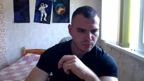 Snapshot of hotfitbboy_2001 chatting on July 27, 2026, 8:54 am Alex online show from July 27, 2026, 8:54 am