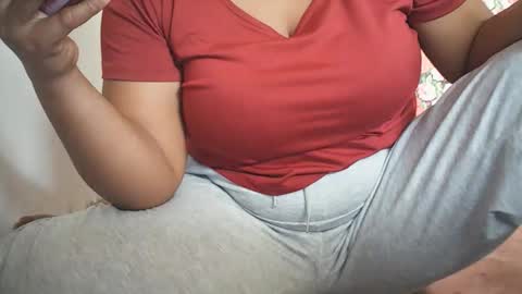 Snapshot of hotflowerclit chatting on January 12, 2026, 5:12 am hotflowerclit online show from January 12, 2026, 5:12 am