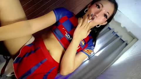 hotfucking_queen1111 online show from May 1, 2026, 10:20 am