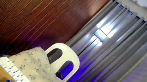 hotfucking_queen1111 online show from May 2, 2026, 7:24 am