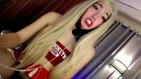 hotfucking_queen1111 online show from June 8, 2026, 9:31 am