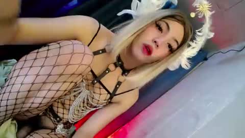 hotfucking_queen1111 online show from June 17, 2026, 6:16 am