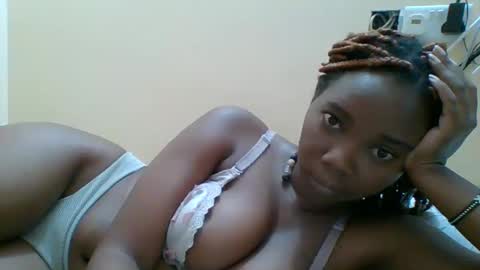 Queen online show from October 22, 2025, 6:35 am